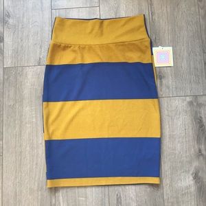 NWT!! LuLaRoe Medium Cassie Skirt